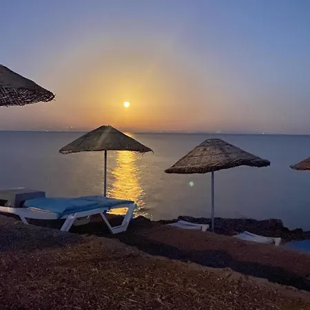 Yakamoz & Restaurant Ayvacik (Canakkale)