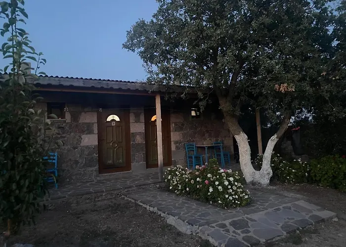 Yakamoz & Restaurant בית נופש *